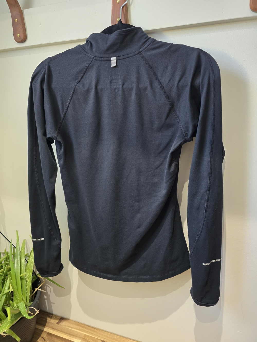 Nike Black Long-Sleeve Dri-FIT Quarter-Zip Pullover - Picture 4 of 4